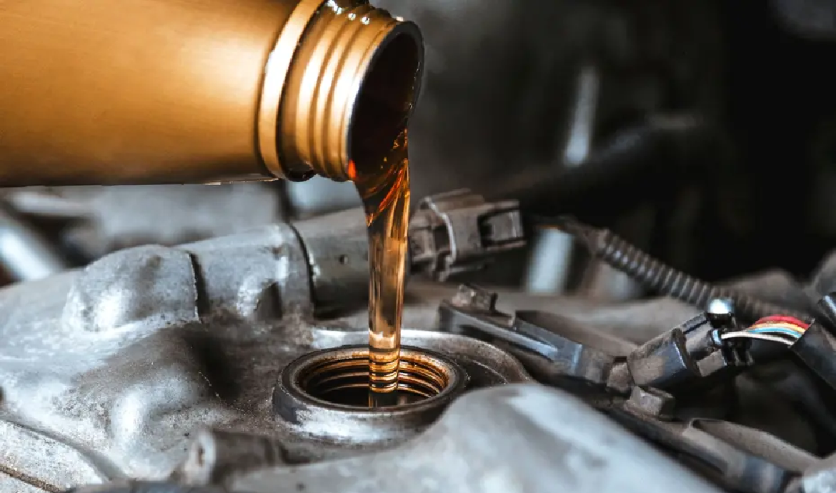 Petrol Engine Oil: A Comprehensive Guide